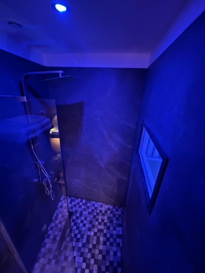 Appartement Chic & Jacuzzi à Givors Extérieur photo